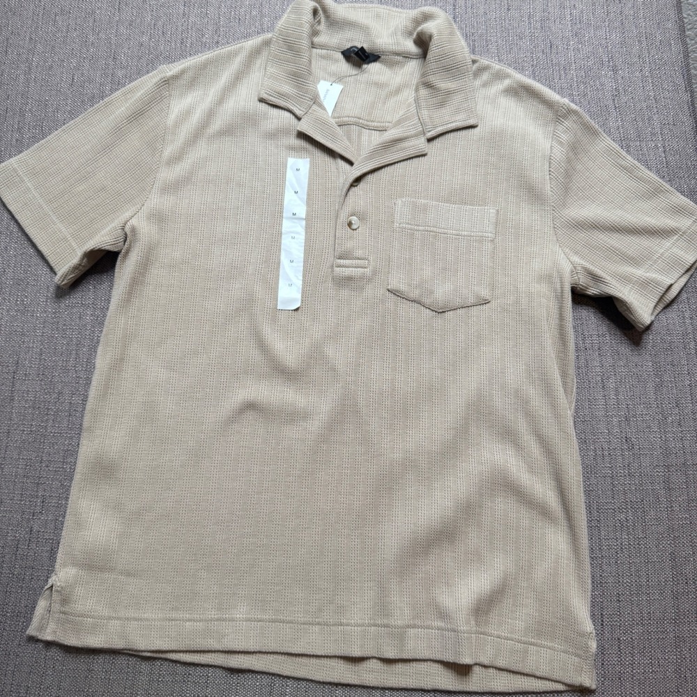 Banana Republic Mens Tan Waffle Knit Polo Shirt Short Sleeve Camp Collar M NEW